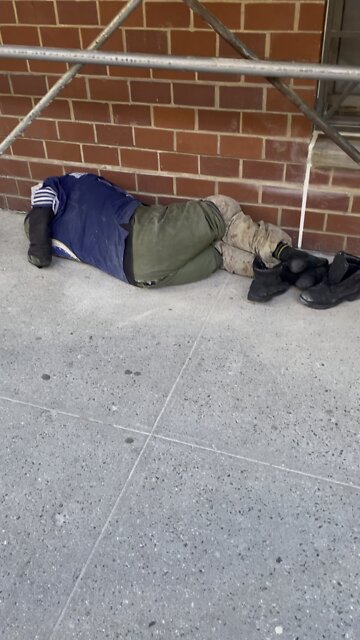 Was walking on the street and stumbled across this. Shithole nyc