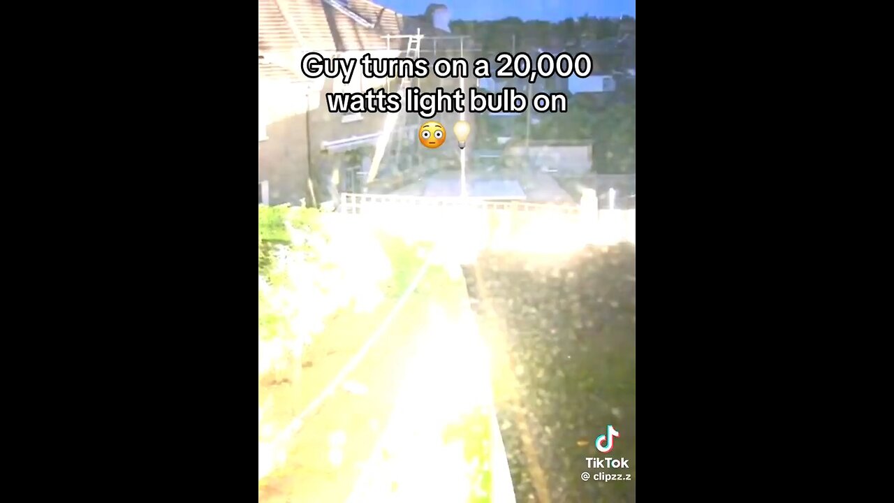 20,000 Watts light bulb at full luminosity