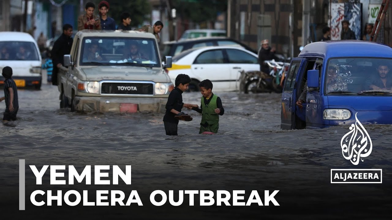 Dozens missing in Yemen floods, risk of cholera outbreak rises