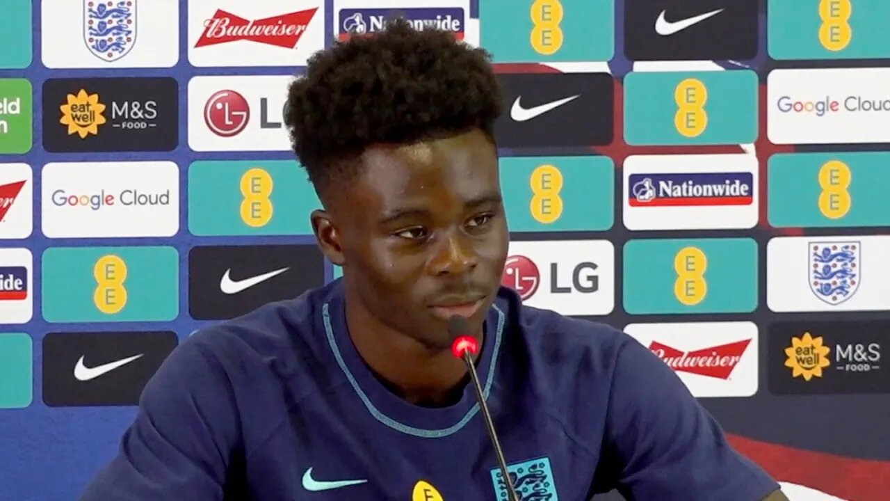 'One of my biggest regrets is NEVER meeting Arsene Wenger!' | England v France | Bukayo Saka Embargo