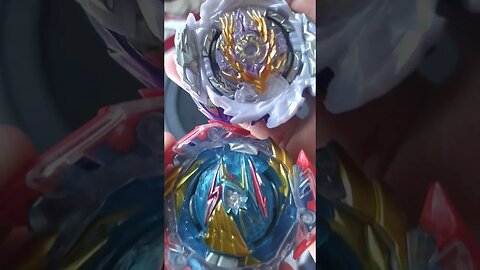 ultimate valkyrie vs rage longinus #batalhadebeyblade #beybladeburst #beyblade