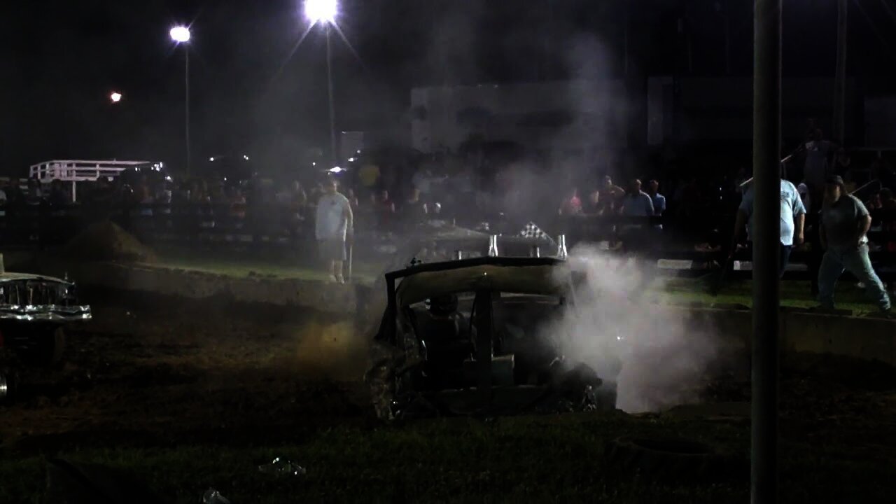 Henry County KY full size car demolition Derby 6-26-10 part 5