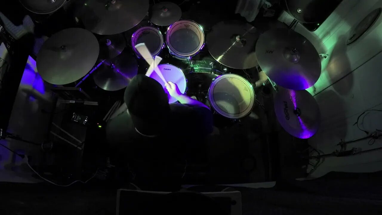 Little Suzi Tesla #drumcover #Littlesuzi #tesla