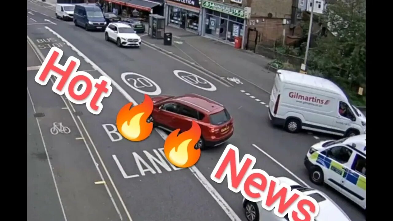 Man fined £195 for pulling into London bus lane to let overtaking police van past