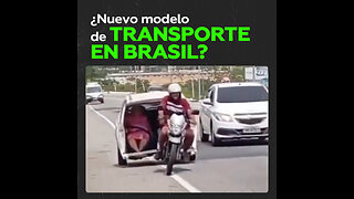 Una ‘innovadora’ taxi-moto circula en las calles de Río de Janeiro