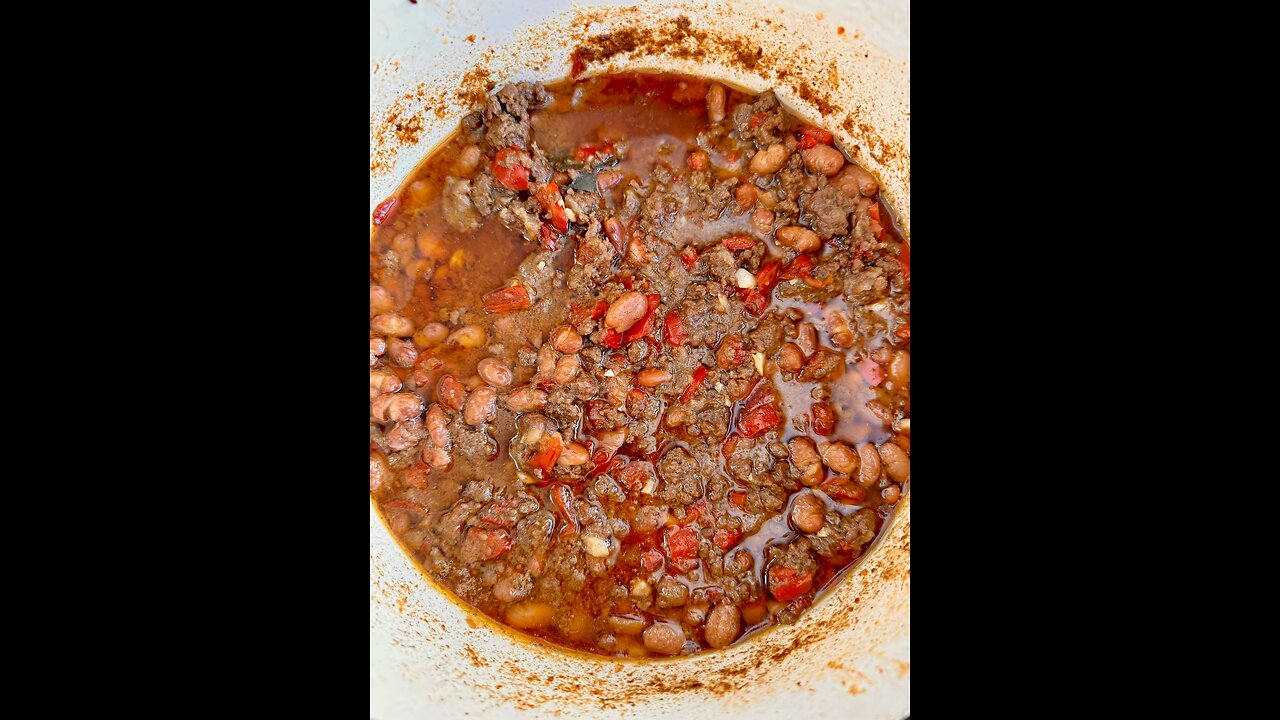 Hearty Halloween Chili for Hungry Trick or Treaters #halloweenchili