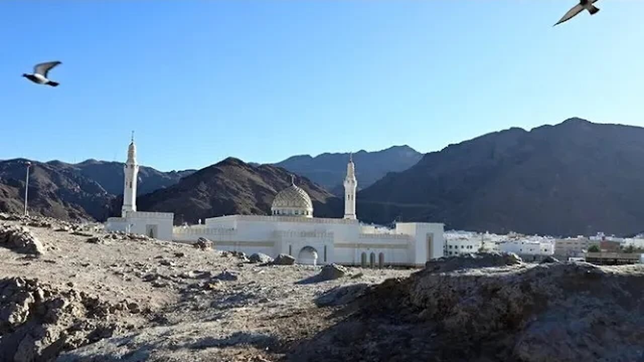 Masjid Shuhada Uhud #shuhadauhud #madinah #masjid #azan #maghrib #shorts