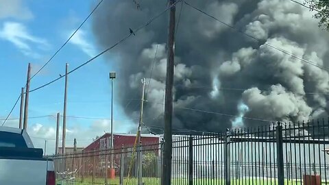 A large fire at a north Houston flea market is sending a large smoke