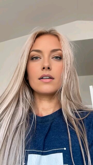 lunajags feeling beautiful inside and out 🤍❤️🤍❤️