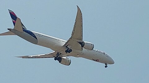 Boeing 787-9 Dreamliner CC-BGT coming from Guarulhos to Fortaleza