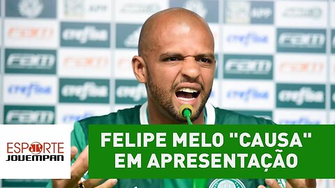 Descontrolado ou sincero? Felipe Melo "causa" em apresentação