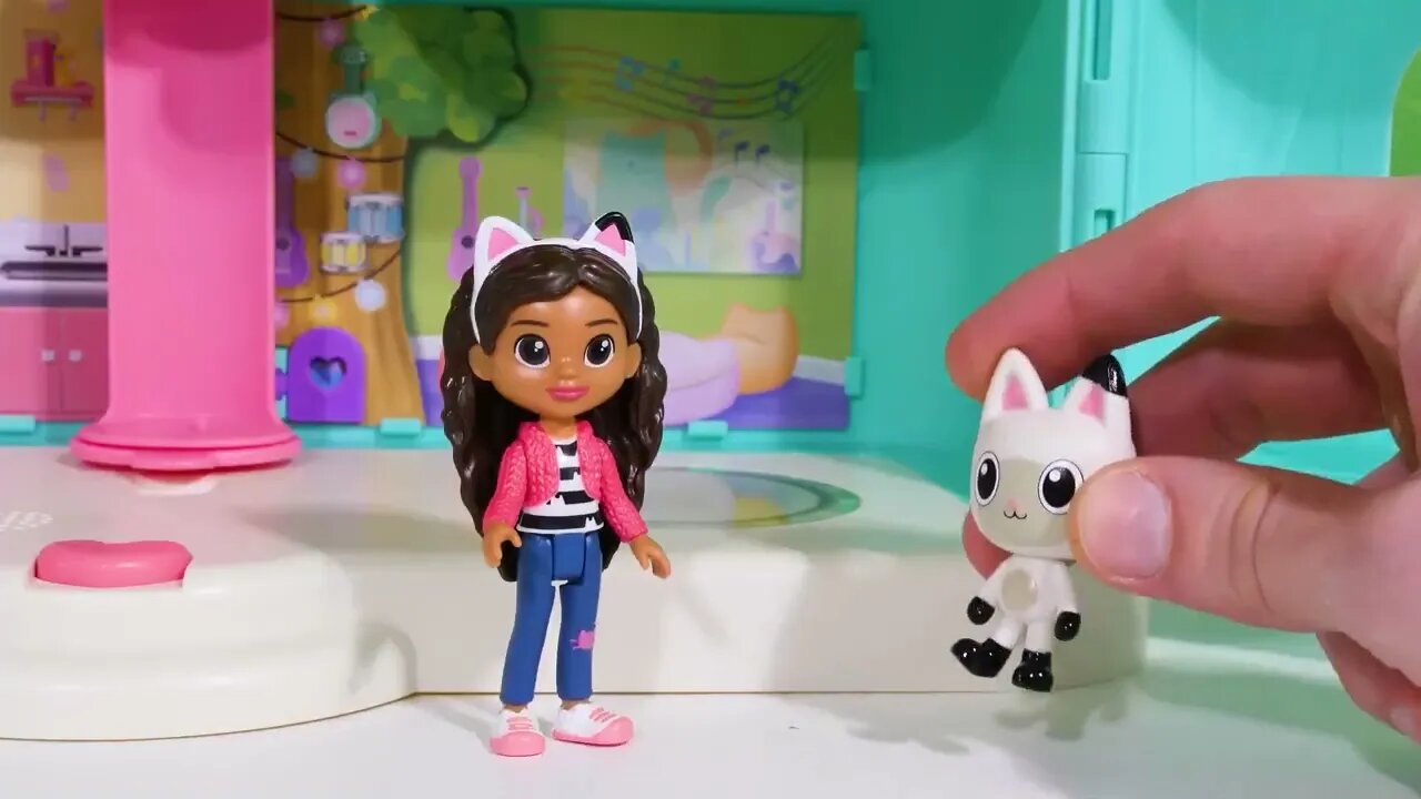 154 3Gabby's Dollhouse Toy Learning Video for Kids!