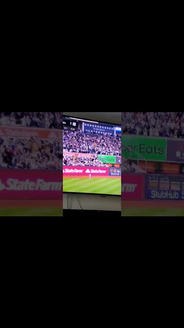 AARON JUDGE DOES IT - 61 HOME RUNS BABY!!!