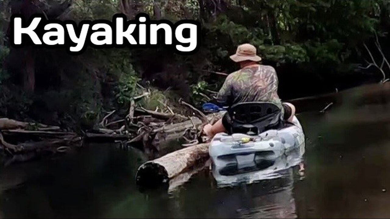 An Early Summer Kayak Trip With Friends