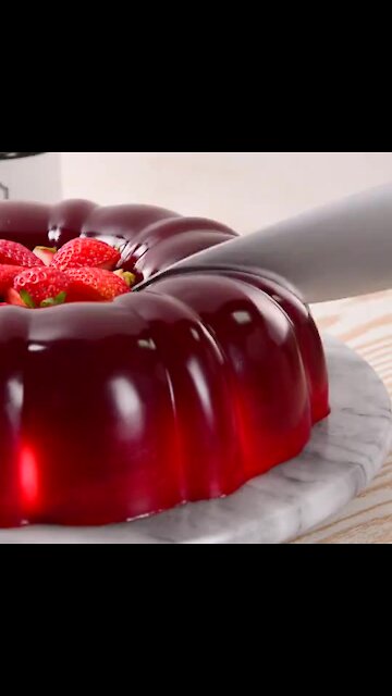 VANILLA FLOATING GELATIN CAKE