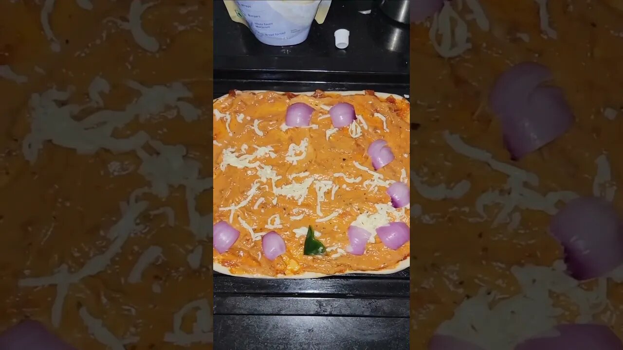 How to make pizza/quick & easy pizza recipe #cooking #food #pizza #pizzarecipe #yummy #pizzalover