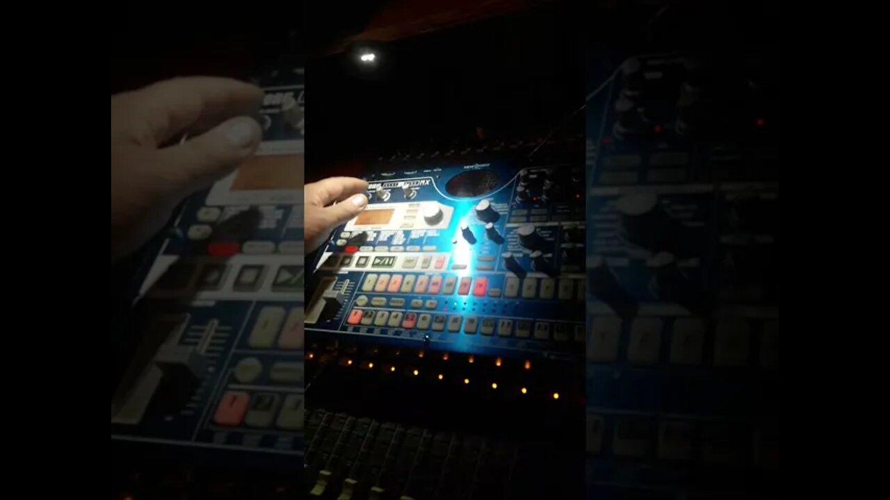Nevo - Korg electribe Emx1 Drum n Bass