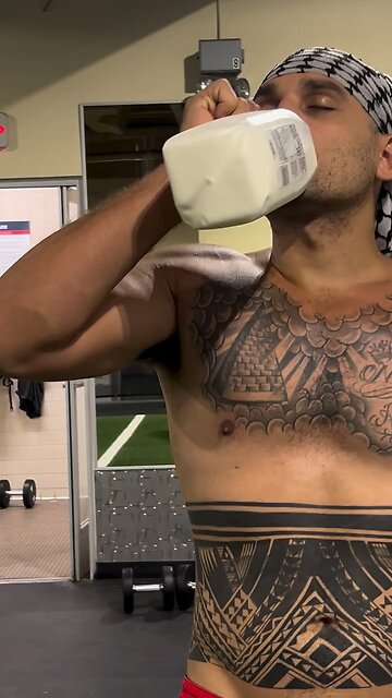 DRINK MILK INSTEAD OF PROTEIN SHAKES