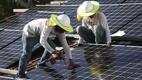 New Bill Could Make Fossil Fuel-Heavy States Switch To More Renewables