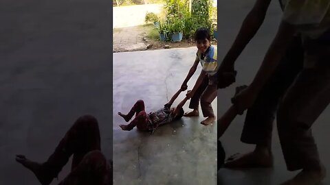 Yaara ke shauk na maade maada Tera yaar na #viral #cutebaby #duetswithrinkujha #comedyskits #talking