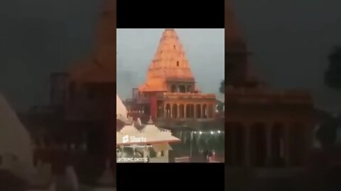 Flock of Birds Flying Circles around a Sacred Temple in India ~ More Strange Phenomena with Animals
