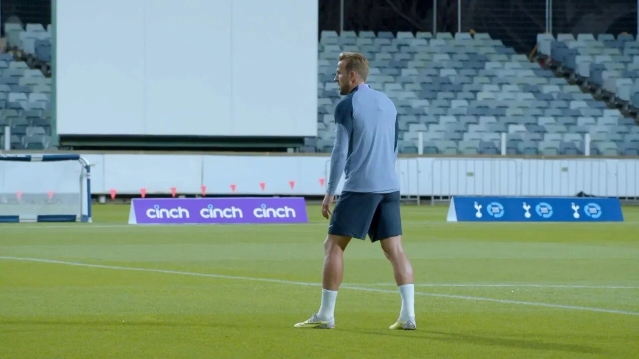 Harry Kane trains with Tottenham ahead of West Ham friendly in Perth, Australia