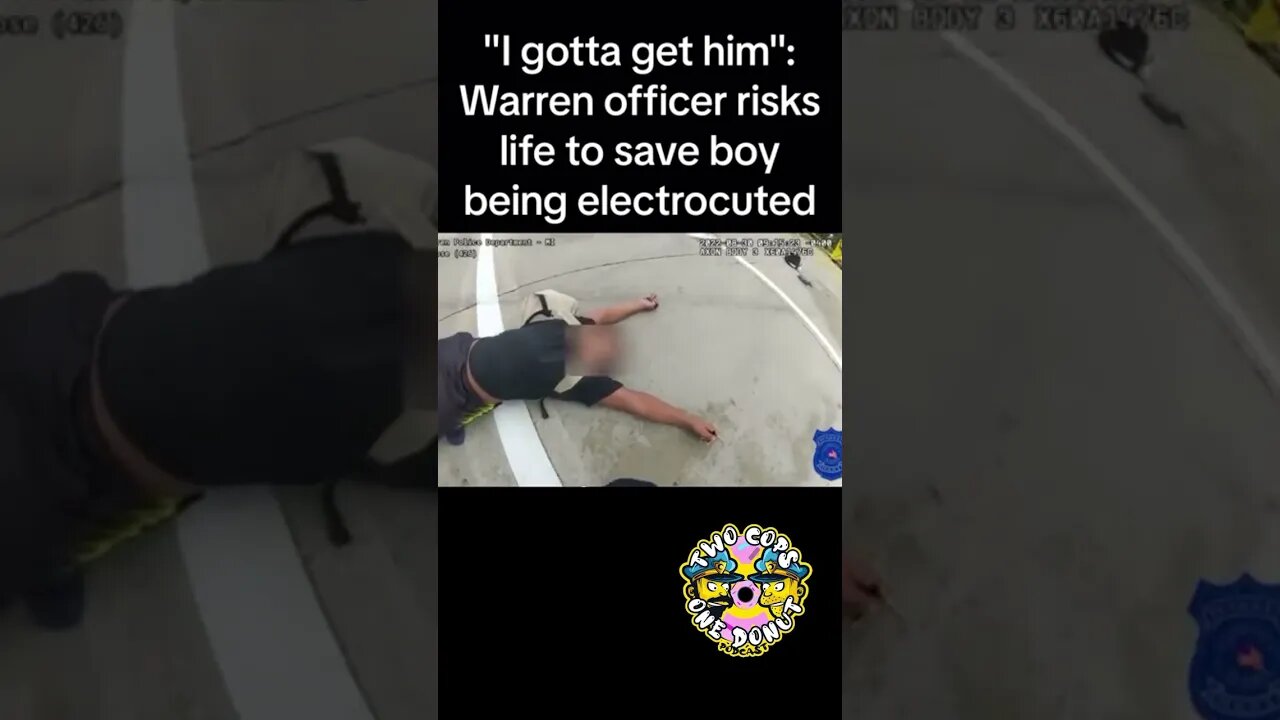 Heroic Officer Saves Child from Electrocution🌟👮‍♂️⚡#police #cops #community #fyp #reels #viral