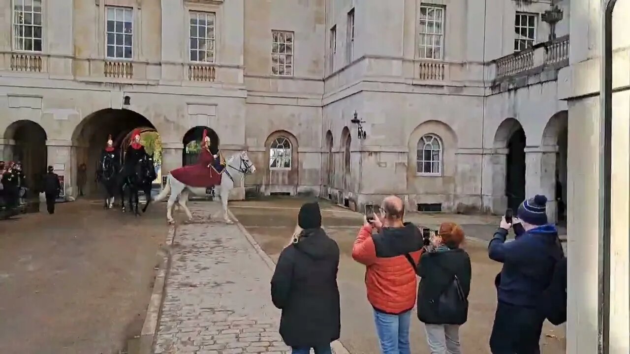 Kings bugle player on horse back #horseguardsparade