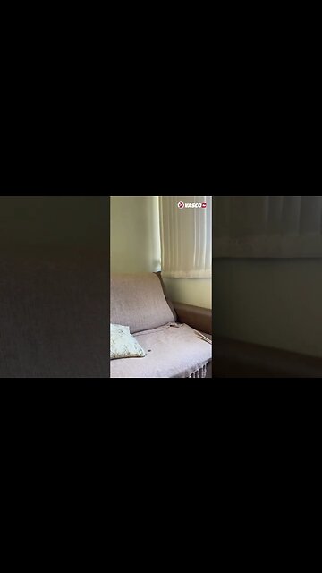 Zezeu contando pro seu pai que o Vasco contratou o Payet