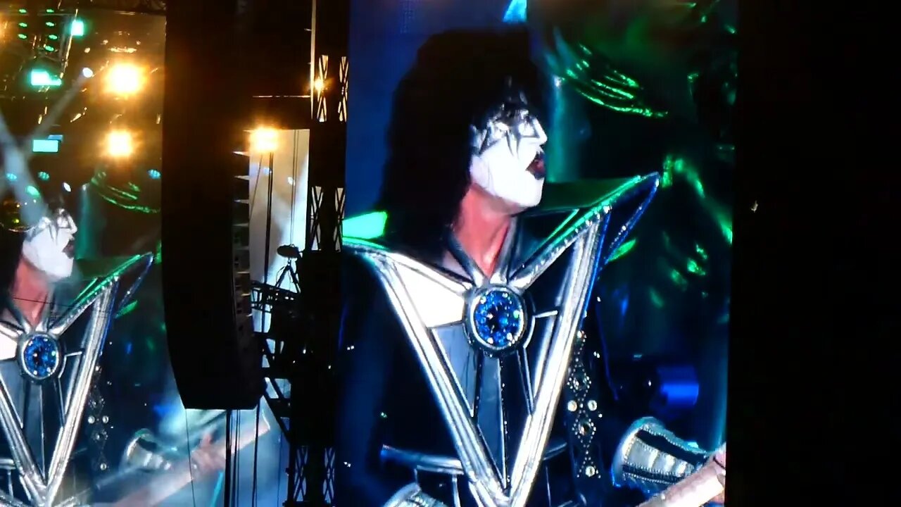 Kiss "Cold Gin" LIVE Welcome to Rockville Daytona Beach Florida May 19 2022