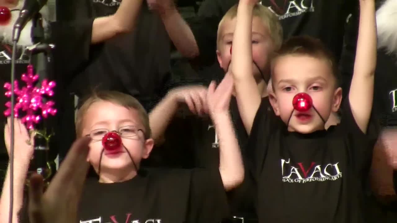 Hilarious Kids Caroling