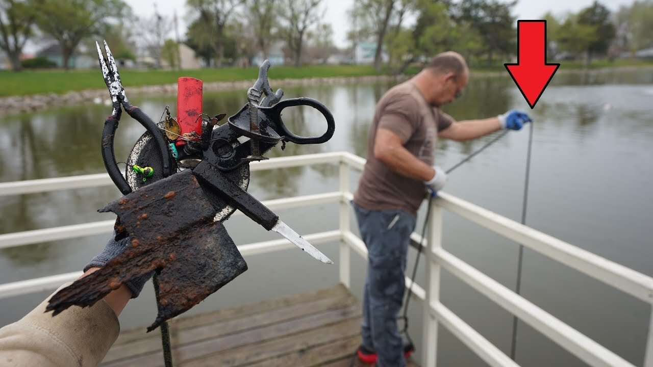 MAGNET FISHING DOCKS and WE FOUND SOMETHING BIG!