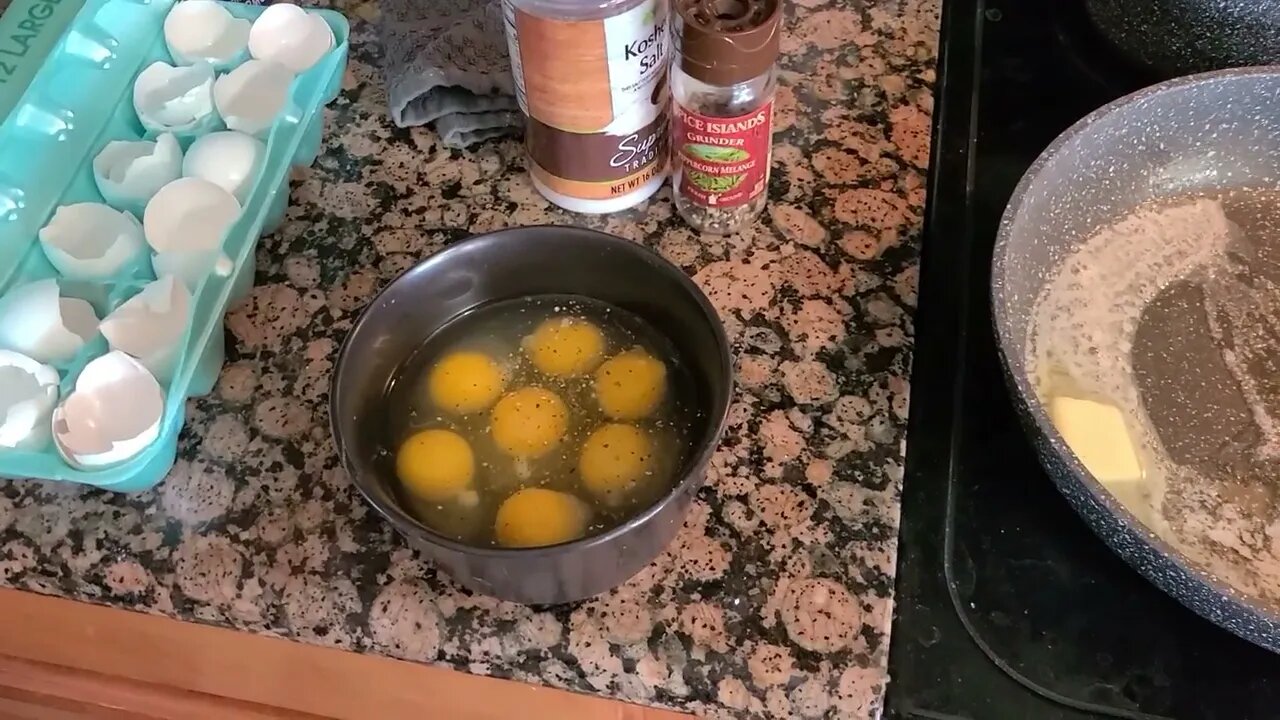 Biscuits and Gravy Breakfast in Arizona