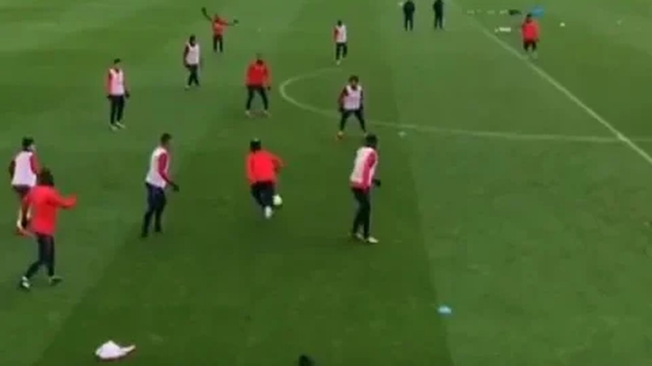 NEYMAR deixa PSG em CHOQUE com drible em treino! OLHA isso!