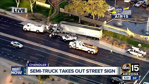 Semi-truck crash in Chandler