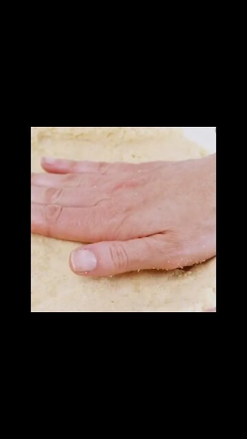 Keto Chocolate Silk Pie #ketofood #dessertmaker #ketodesserts #lowcarbfood #Shorts