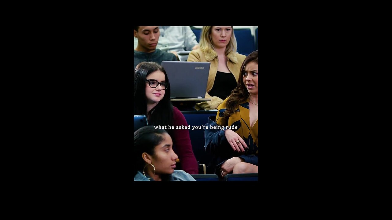 "Modern Family: A Hilarious Take on Today’s Families 📺😂