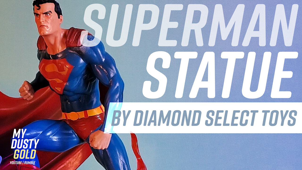 Superman Statue: DIAMOND SELECT TOYS DC Gallery Comic