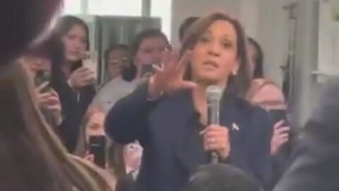 OOF! NOT A Good Look! Watch How Kamala Reacts To Anti-Israel Heckler Compared To Christians