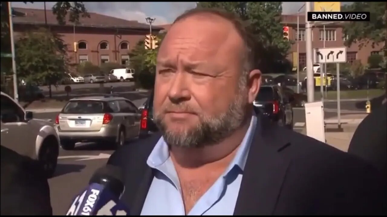 ALEX JONES PRESS CONFERENCE OUTSIDE CONNECTICUT KANGAROO COURT