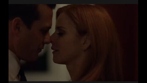 "HARVEY FINNALLY KISSES DONNA"