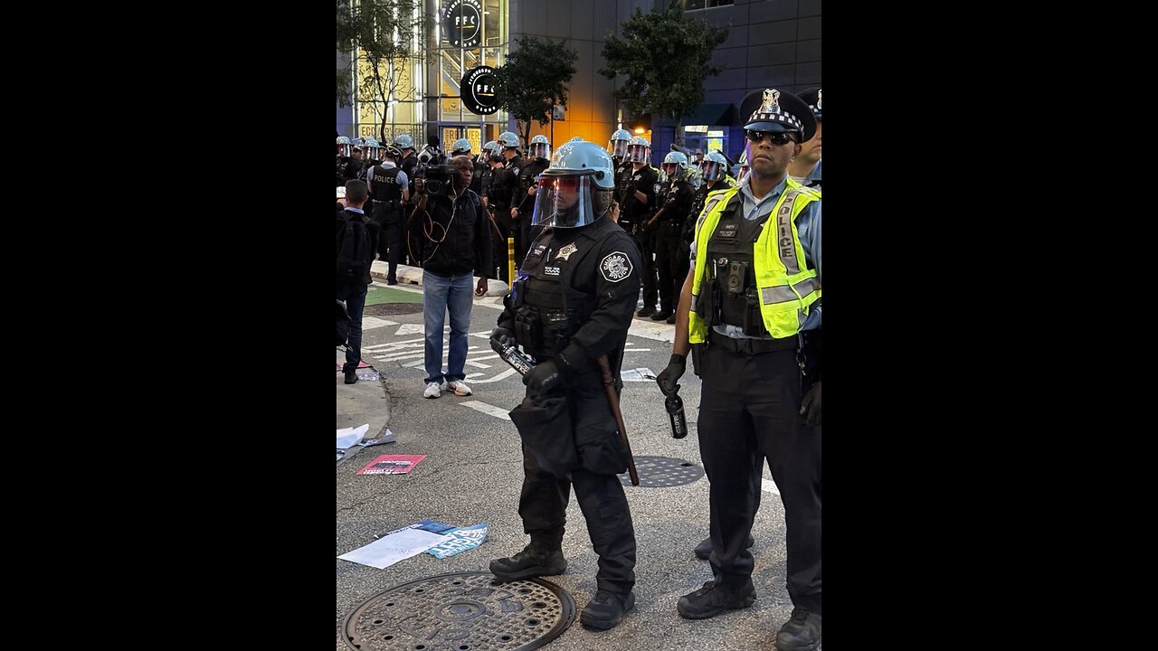 CHICAGO PD RIOT CONTROL DONS UN BLUE HELMETS FOR RIOT CONTROL-CONDITIONING THE USA