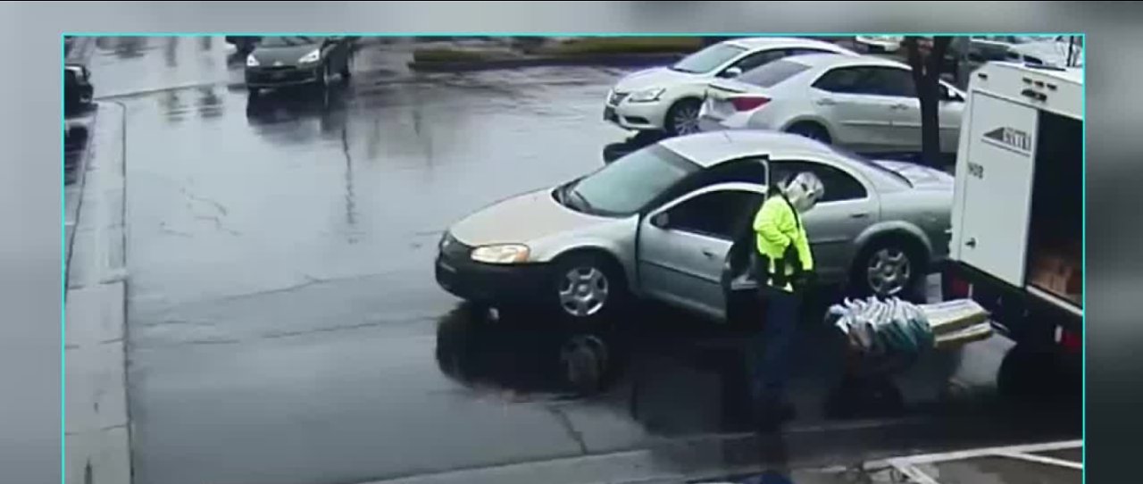 Las Vegas police searching for suspect who robbed armored truck