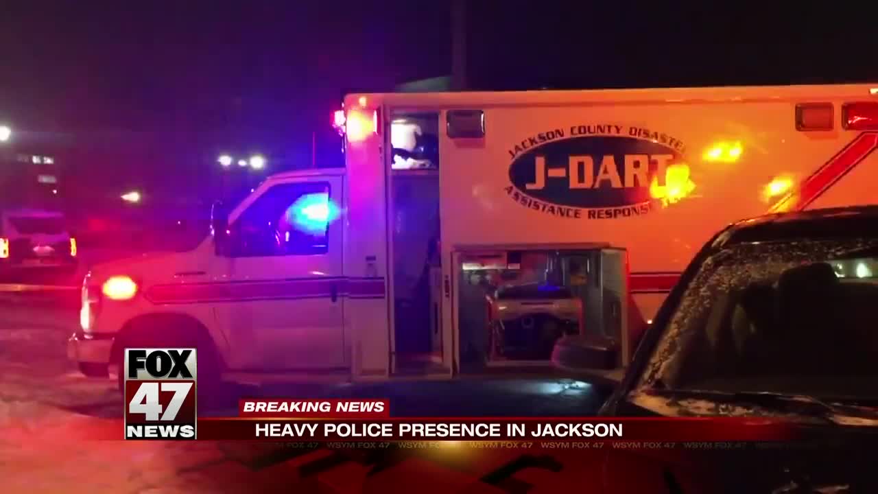 Officer and suspect exchange gunfire in Jackson
