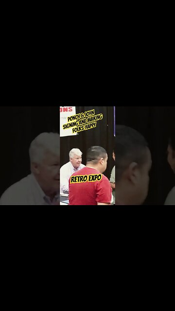 Ponch & John signing and making folks happy at the Retro Expo. #CHiPS