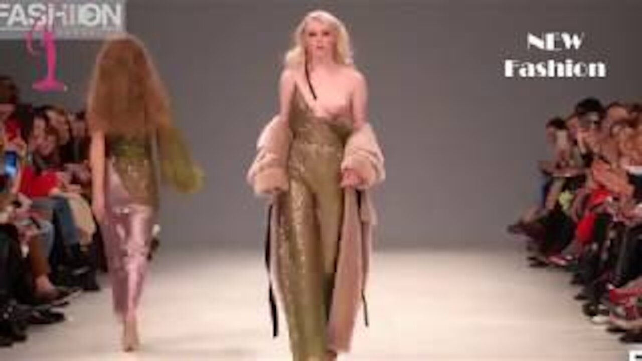 Fashion Catwalk fails ll funny video must watch till in the end new fashion