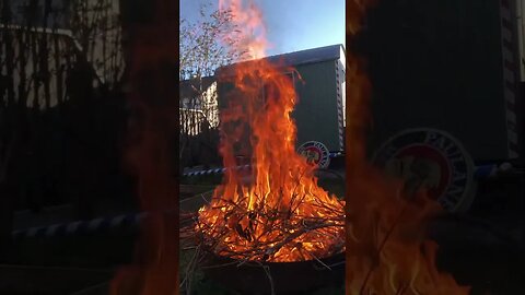 Ich habe Feuer gemacht