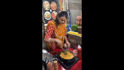 beautiful girl selling in matka maagie