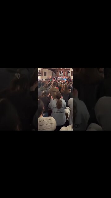 Milagres na universidade de Asbury #shorts #asbury #asburyrevival #igreja #rikorocha #milagres