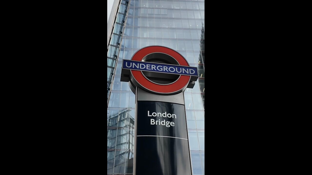 The next station is London Bridge! #londonmoments #london #londonvibes #londonbridge